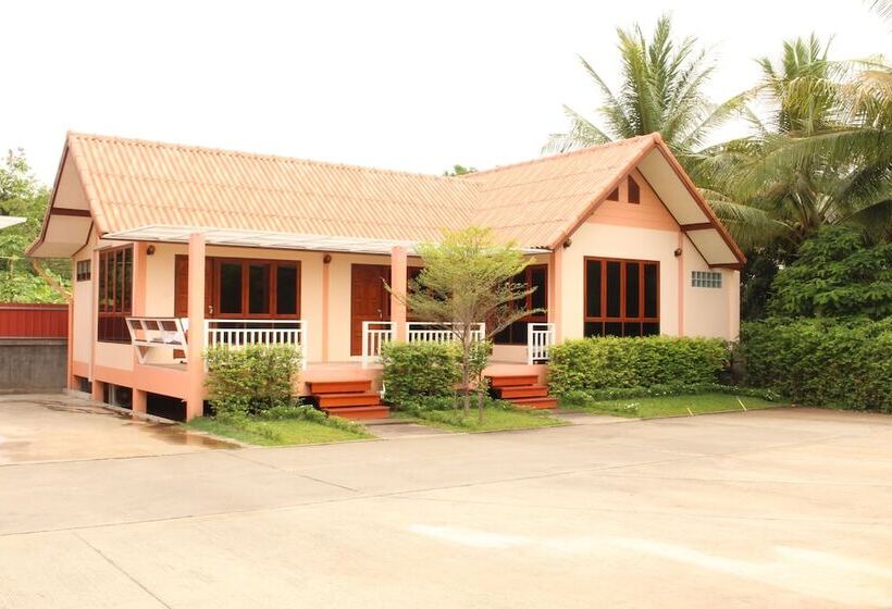 هتل Baan Suan Siriwat
