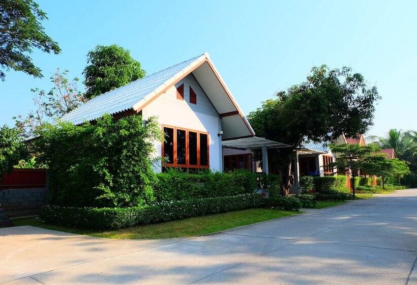 هتل Baan Suan Siriwat