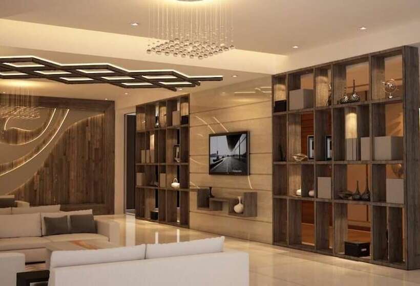Отель Palm Luxury Inn