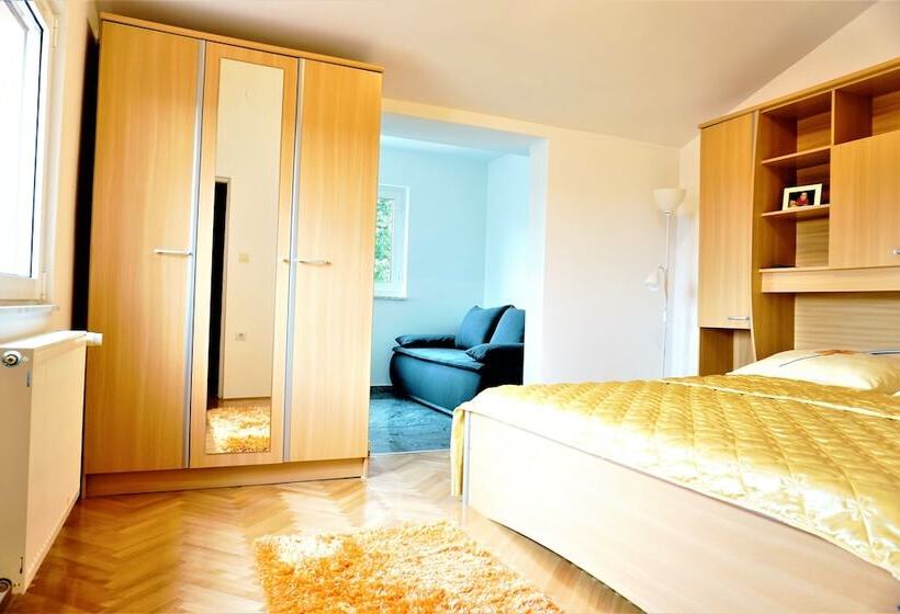 膳宿费 Apartment And Rooms Milak