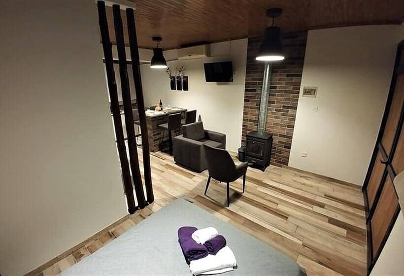 پانسیون Perneia Rooms