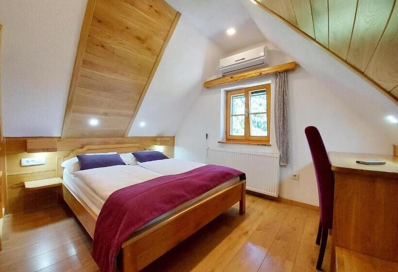 بنسيون Plitvice Ethno House
