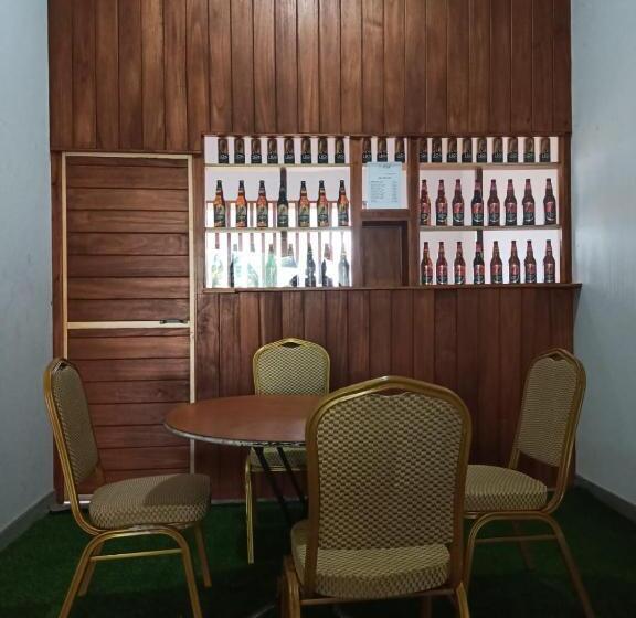 酒店 Meth Suites