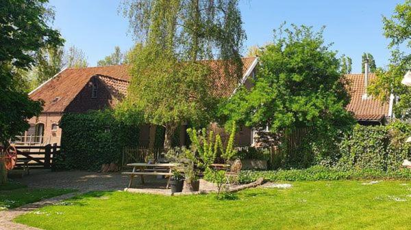 ベッドアンドブレックファースト De Zeeuwsche Hoeve