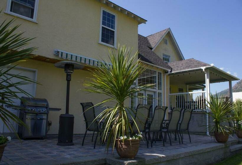Genelle House B&b Guest House