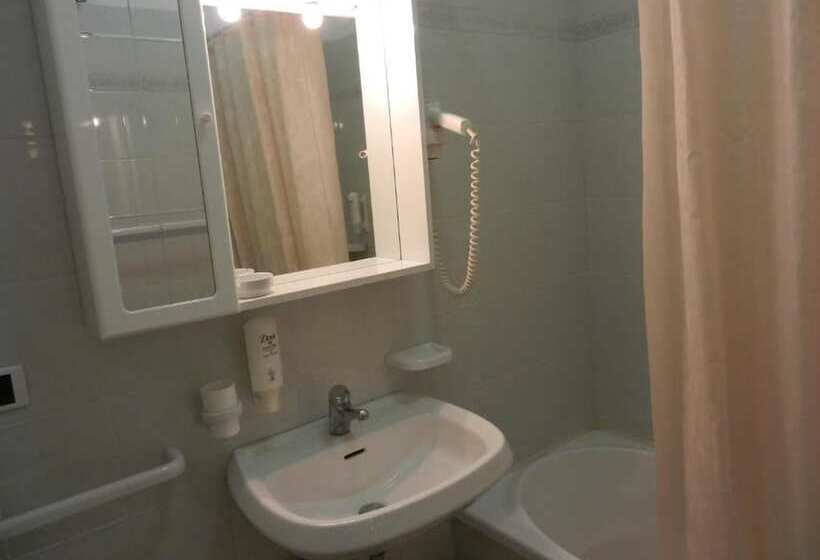 בית מלון כפרי Ferranti