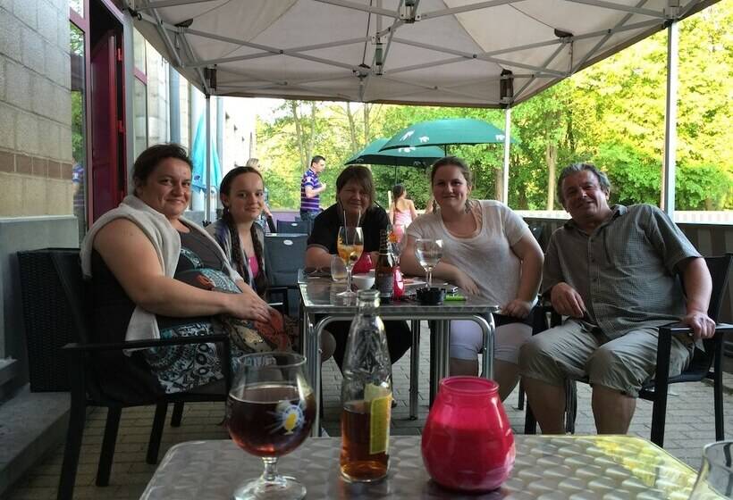 בית מלון כפרי Haras Des Chartreux