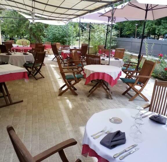 酒店 Hôtel Auberge De La Nauze