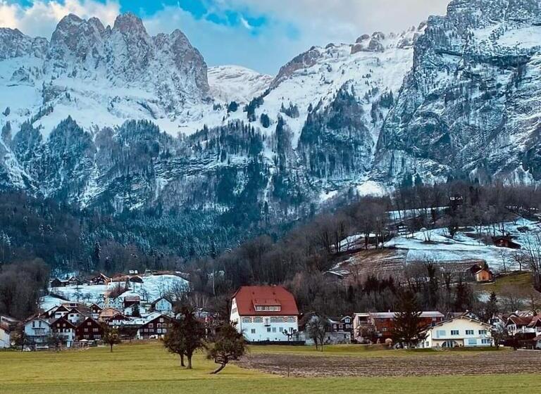 فندق Restaurant Schlössli Sax