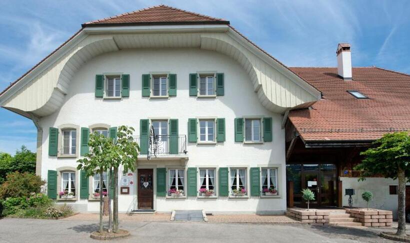 ペンション Auberge De La Croix Blanche