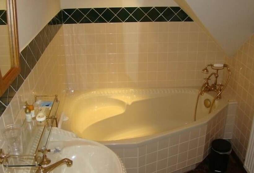 بنسيون Hostellerie La Maison De Maître