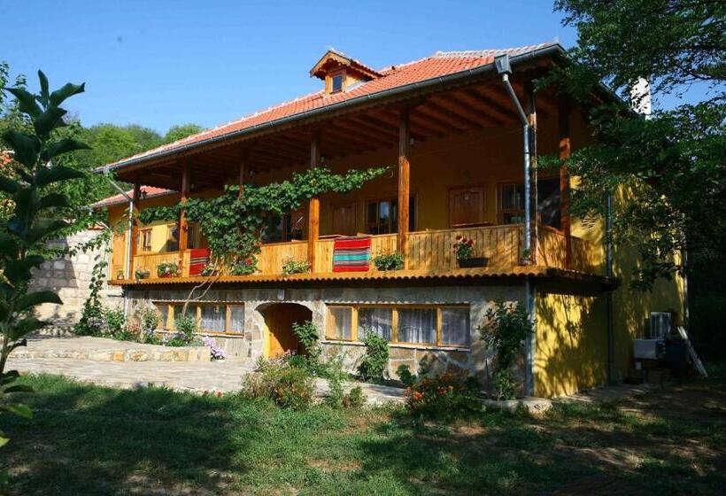 פנסיון Pelican Birding Guest House