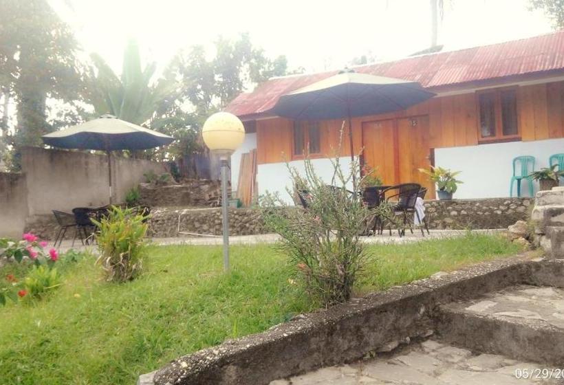 פנסיון Ue Datu Cottages