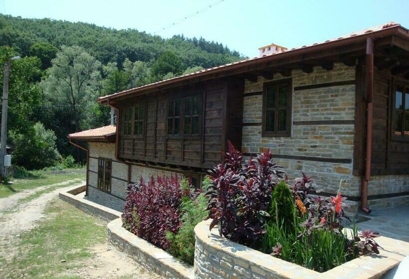 ペンション Voevodski Eco Complex