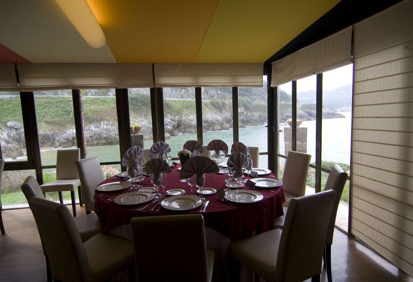 簡易ホテル Hosteria Aisia Islares