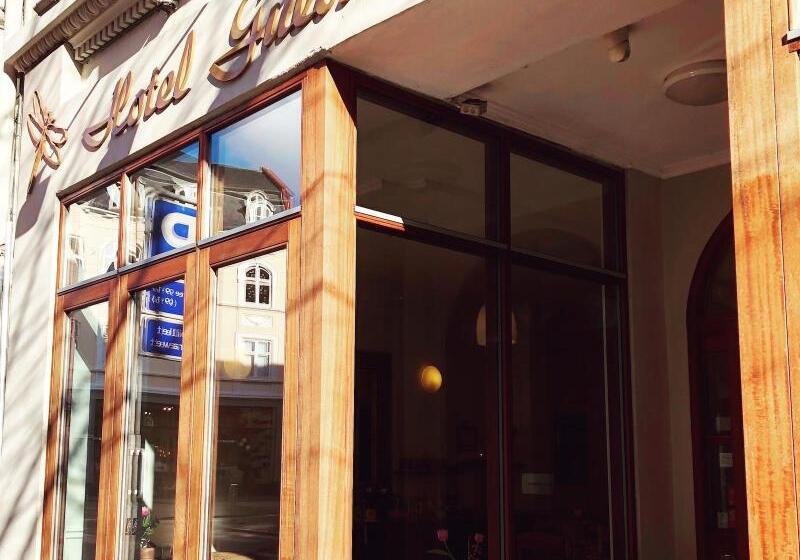 هتل Sofs Boutique