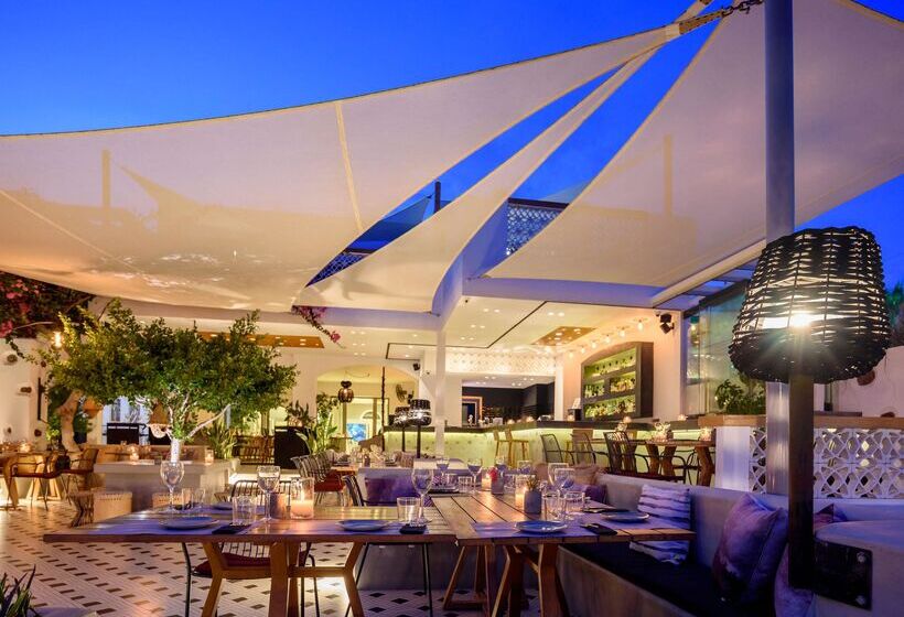هتل Afroditi Venus Beach Resort