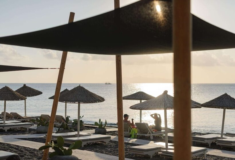 هتل Afroditi Venus Beach Resort