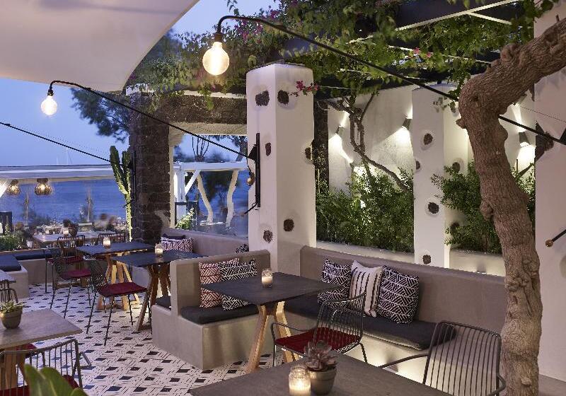 هتل Afroditi Venus Beach Resort