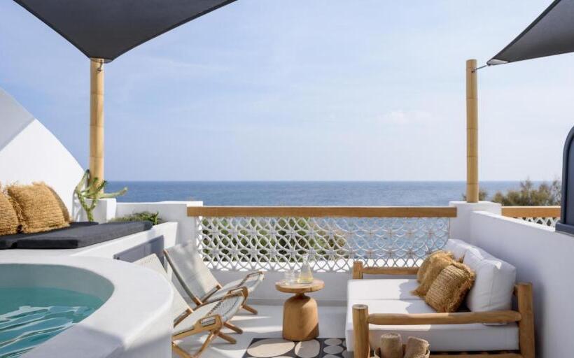هتل Afroditi Venus Beach Resort