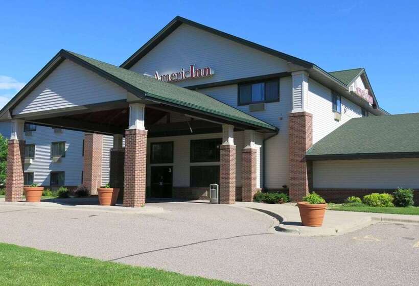 ホテル Americinn By Wyndham Mounds View Minneapolis