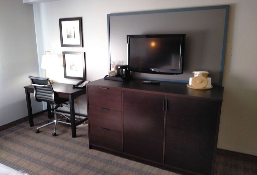 هتل Americinn By Wyndham Peoria