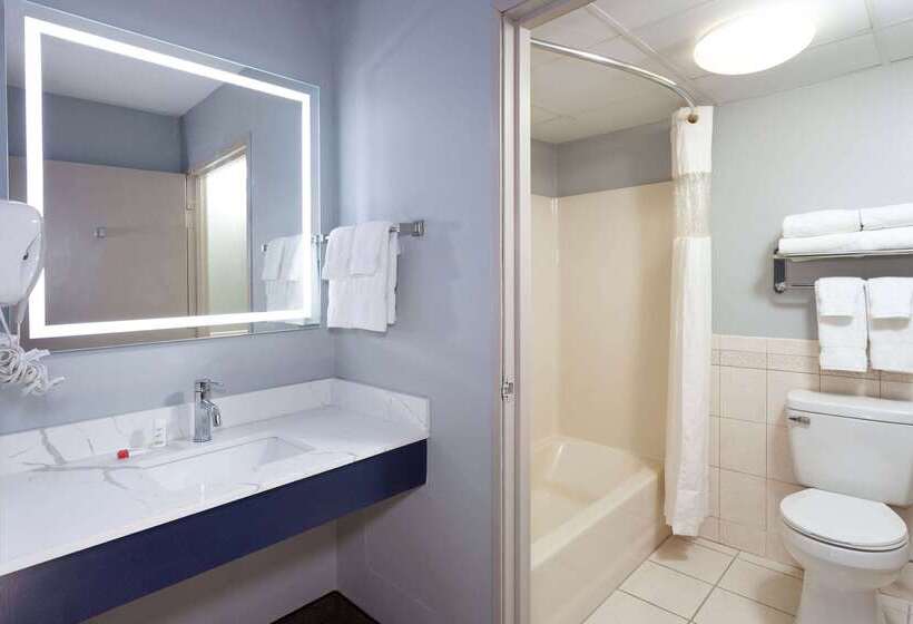هتل Americinn By Wyndham Peoria