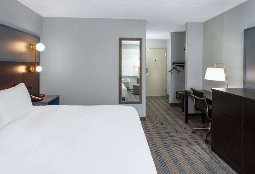 هتل Americinn By Wyndham Peoria