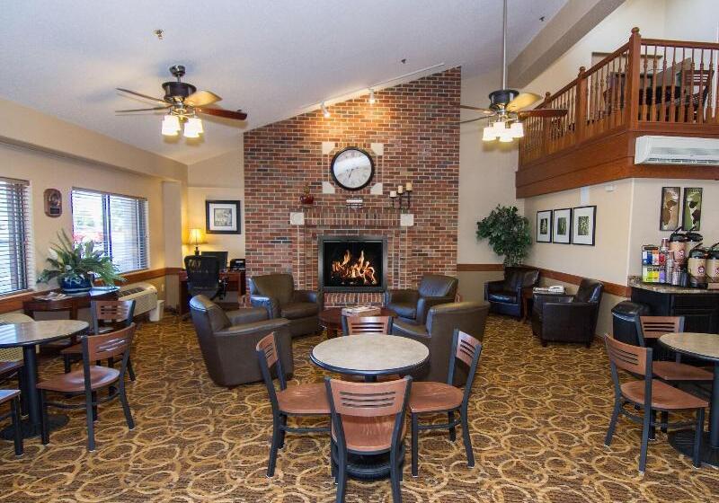 هتل Americinn By Wyndham Peoria