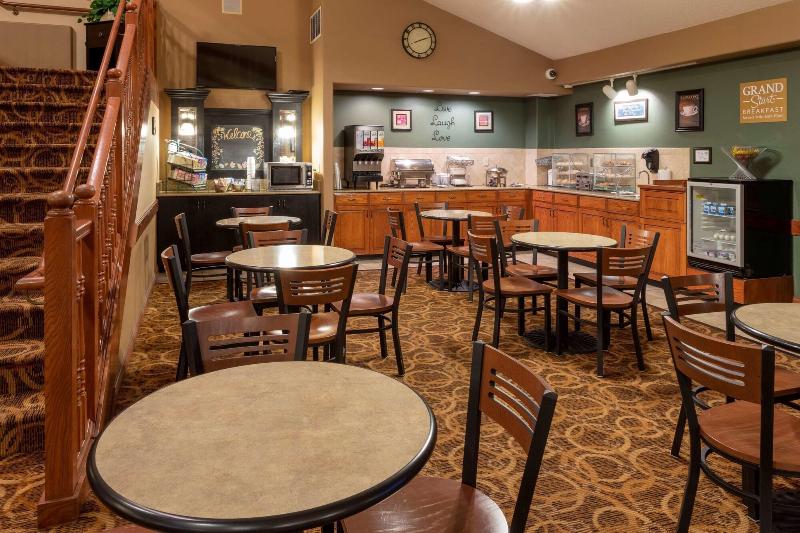 هتل Americinn By Wyndham Peoria