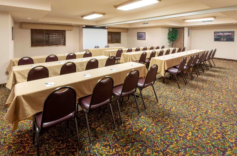 هتل Americinn By Wyndham Peoria