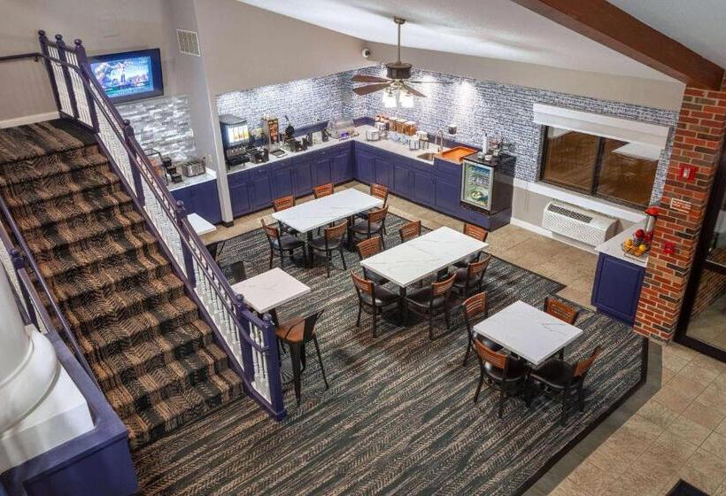 هتل Americinn By Wyndham Peoria
