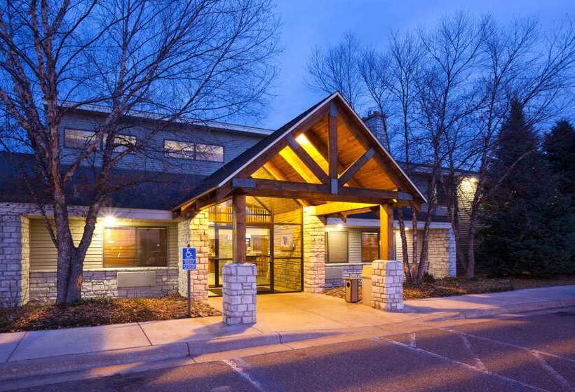 هتل Americinn By Wyndham Princeton Mn