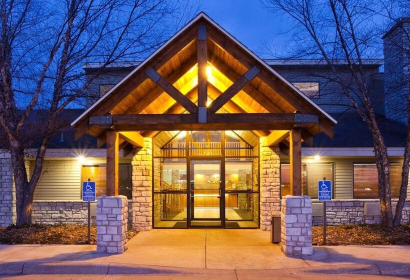 هتل Americinn By Wyndham Princeton Mn
