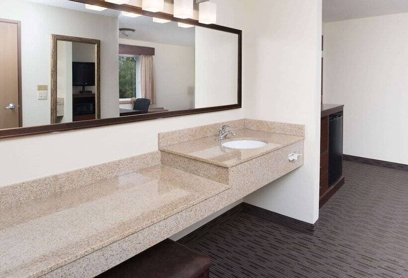 בית מלון כפרי Americinn By Wyndham Valley City  Conference Center