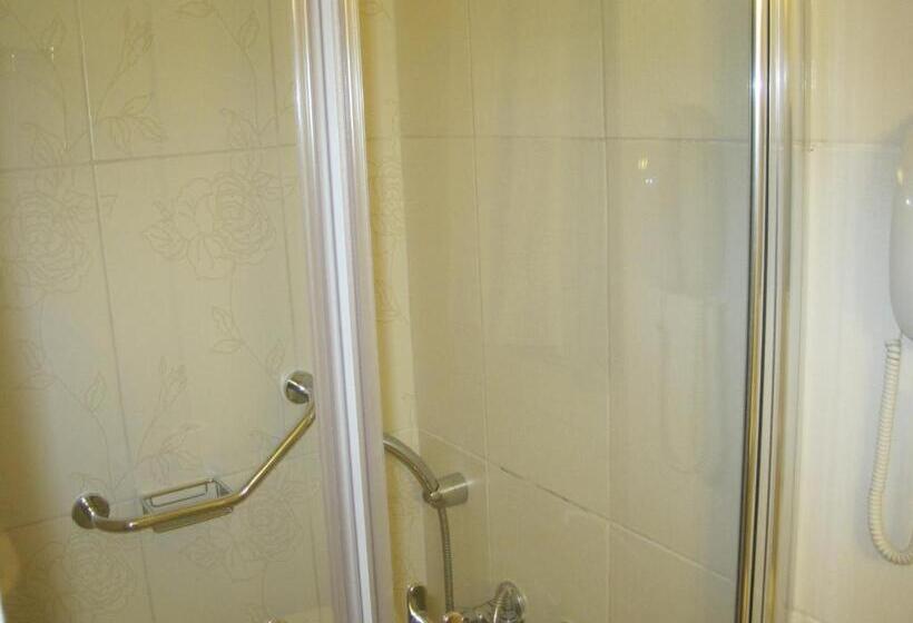 Fotos del hotel Avlonya:  21