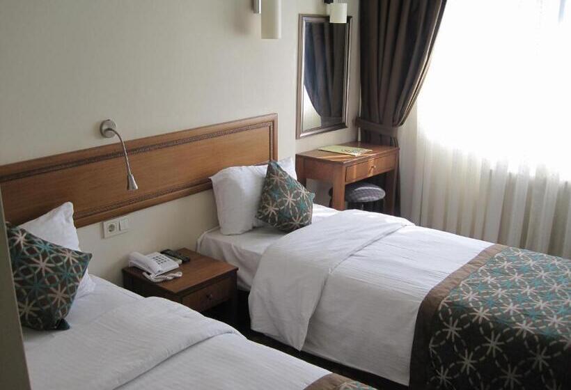 Fotos del hotel Avlonya:  10