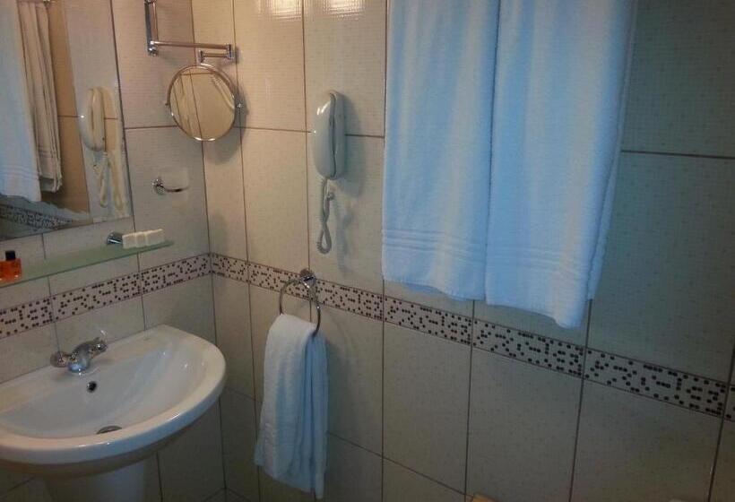 Fotos del hotel Avlonya:  18