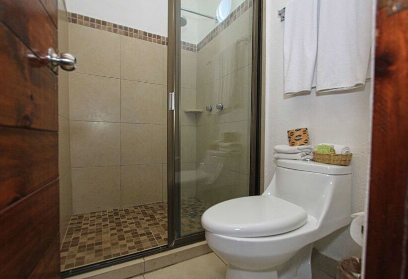 هتل Best Western Posada Chahue