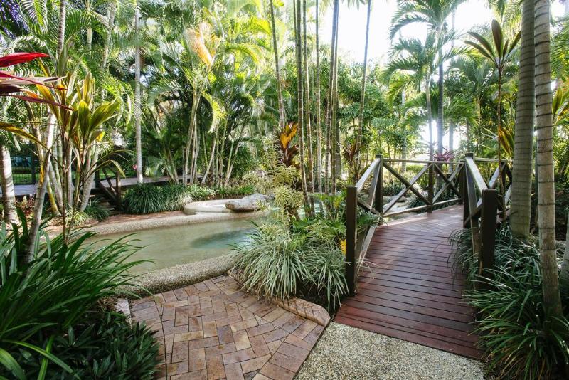 هتل City Oasis Inn Townsville, Surestay Collection By Bw