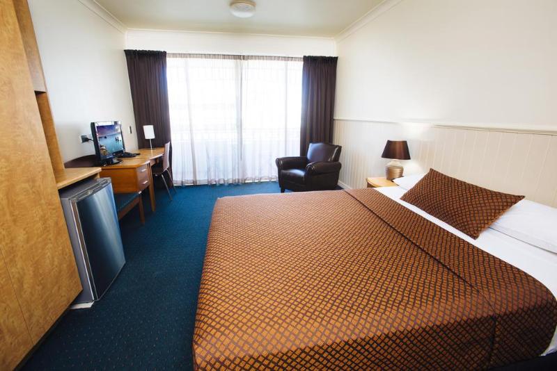 هتل City Oasis Inn Townsville, Surestay Collection By Bw