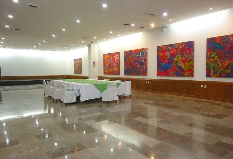 Hotel Concierge Plaza Colima