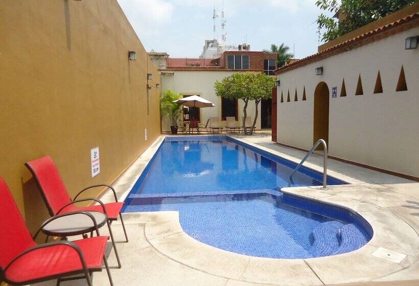 Hotel Concierge Plaza Colima