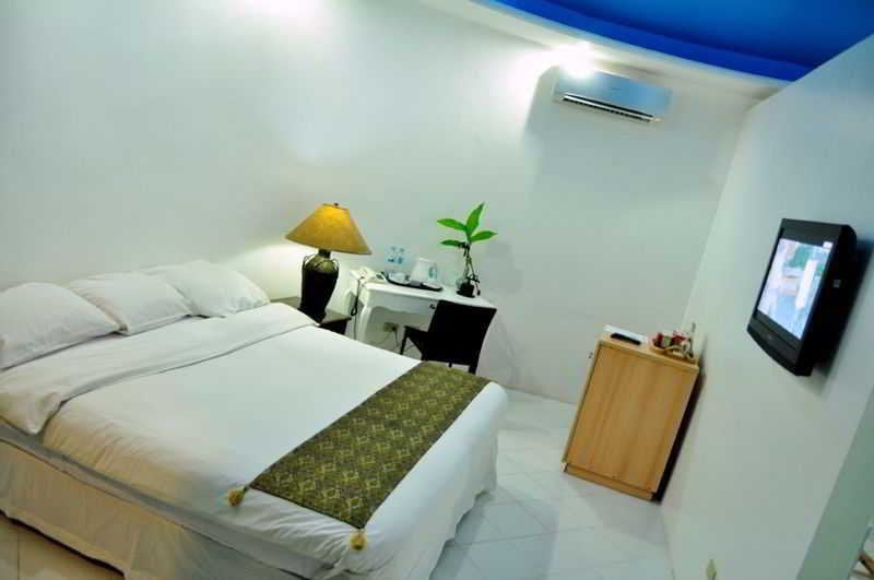 호텔 Cordova Reef Village Resort