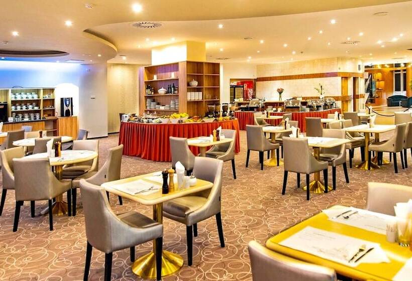 Fotos del hotel Cosmopolitan Bobycentrum:  16