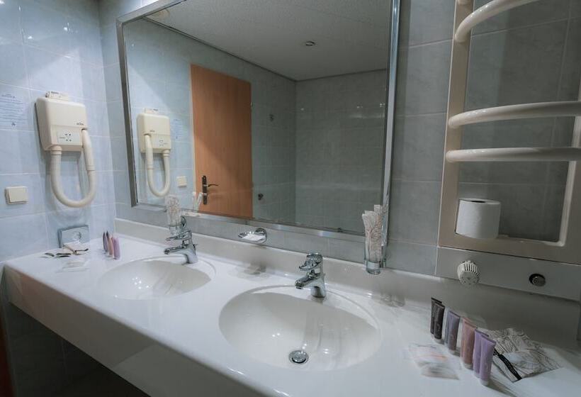 Fotos del hotel Cosmopolitan Bobycentrum:  7