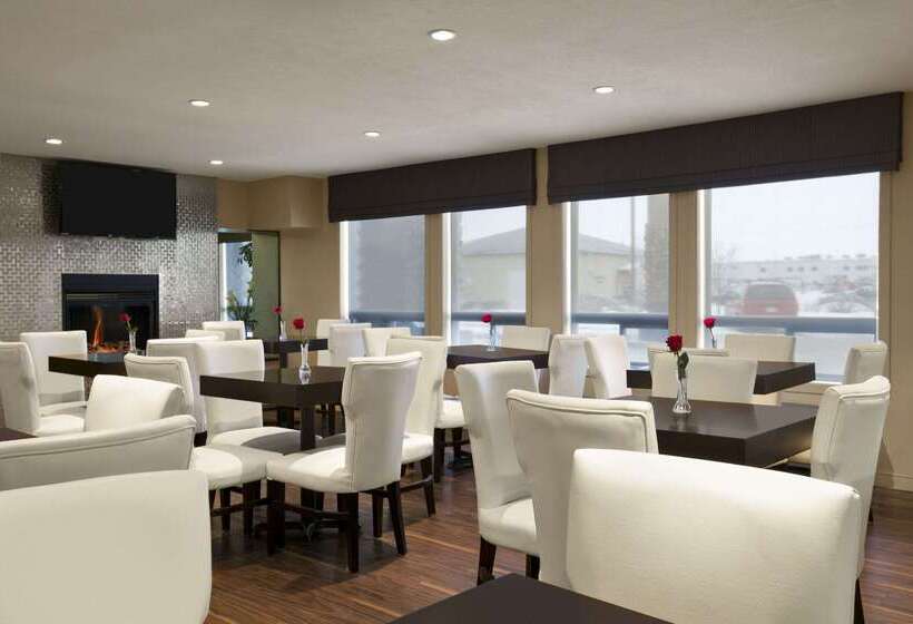 هتل Days Inn By Wyndham Regina
