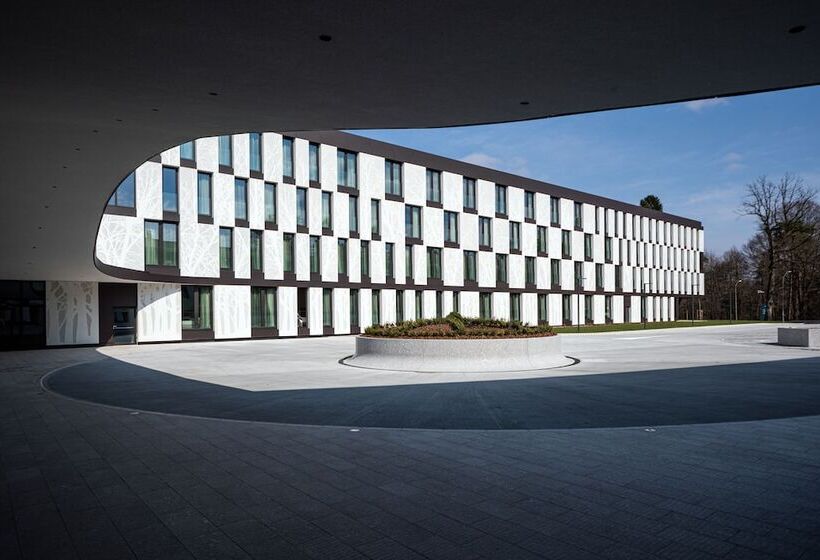 Fotos del hotel Four Points By Sheraton Ljubljana Mons:  30