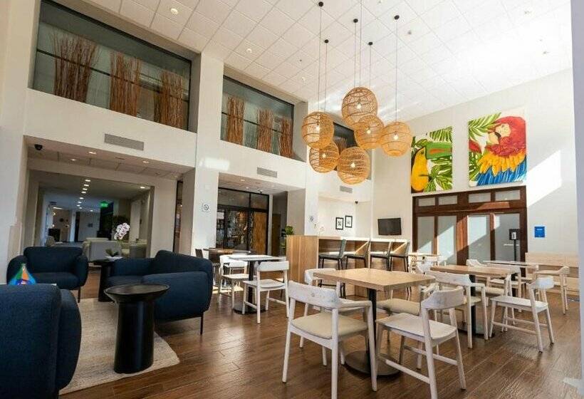 هتل Hampton By Hilton San Jose Airport