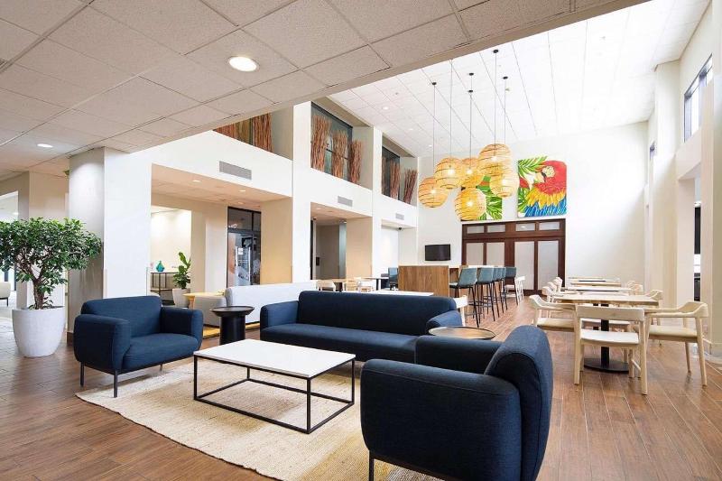 هتل Hampton By Hilton San Jose Airport
